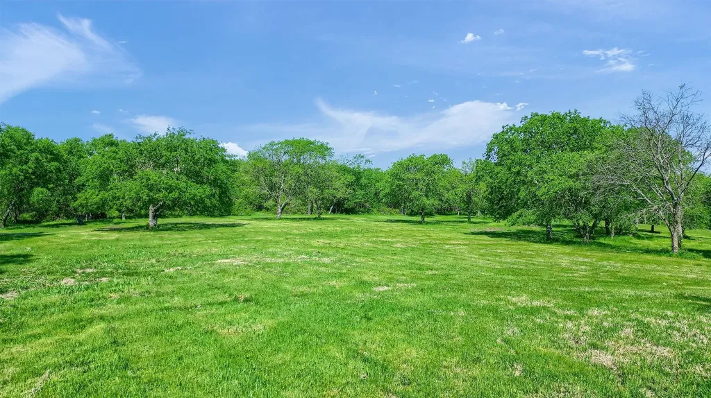 695 Mackey Road Gunter TX 75058
