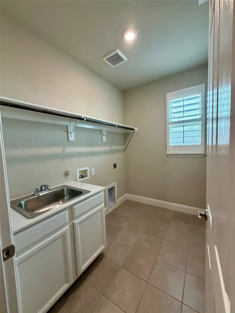 2705 Walnut Creek Lane The Colony TX 75056