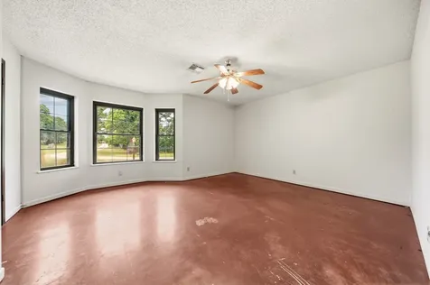 821 E Stegall Road Robinson TX 76706