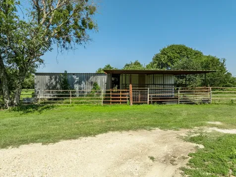 821 E Stegall Road Robinson TX 76706