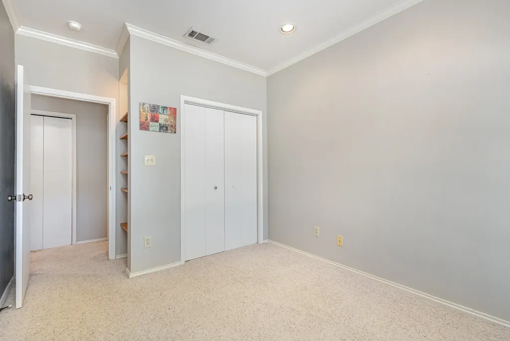 5100 Verde Valley Lane Dallas TX 75254