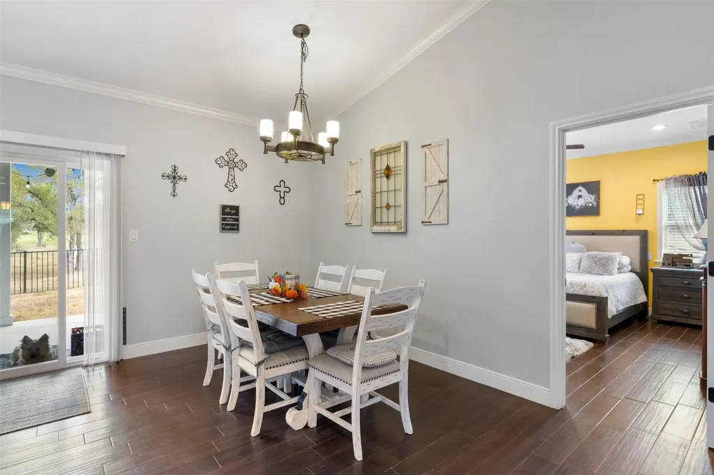141 Eagle Point Cove Kingsland TX 78639