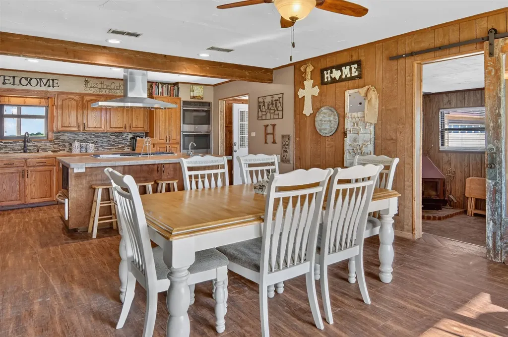 6551 Crooked Creek Road Bowie TX 76230
