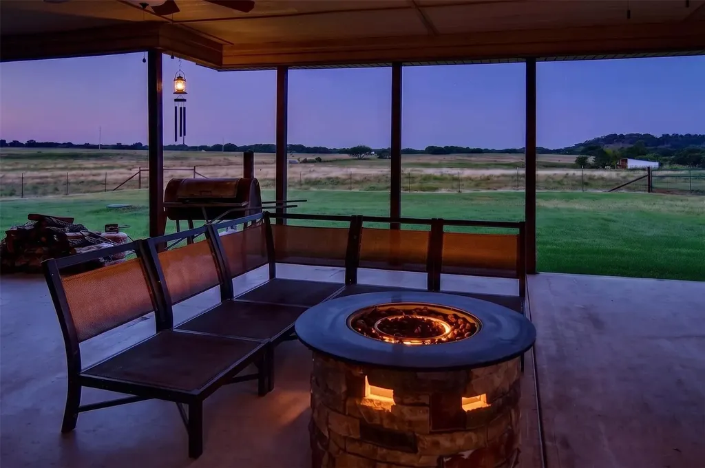 6551 Crooked Creek Road Bowie TX 76230