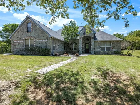 600 County Road 1790 Sunset TX 76270