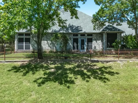 600 County Road 1790 Sunset TX 76270