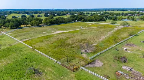 3475 Sauls Aubrey TX 76228