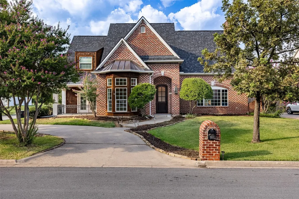 2511 Hidden Valley Trail Sherman TX 75092