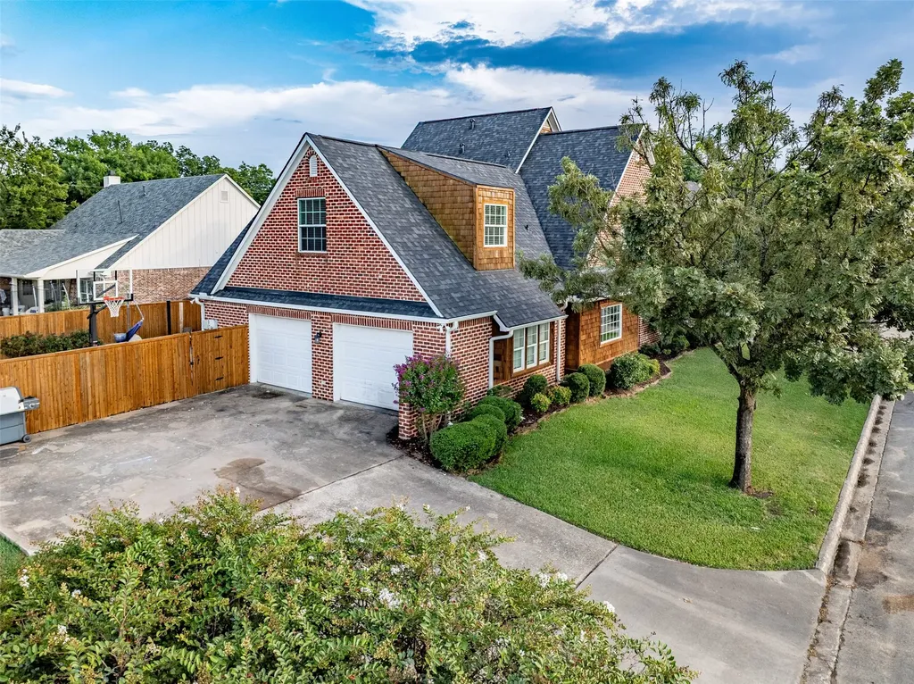2511 Hidden Valley Trail Sherman TX 75092