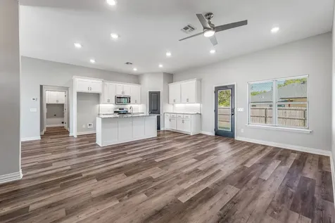 1501 Johnson Road Iowa Park TX 76367
