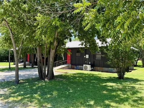 1001 A Vine Brownwood TX 76801