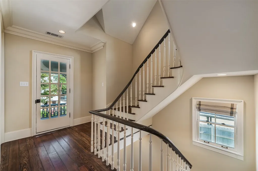 2315 Routh Street Dallas TX 75201