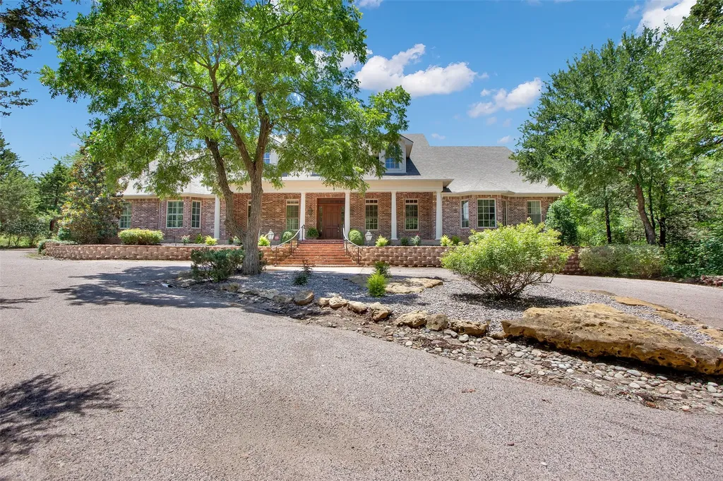 48 Summit Oaks Circle Denison TX 75020