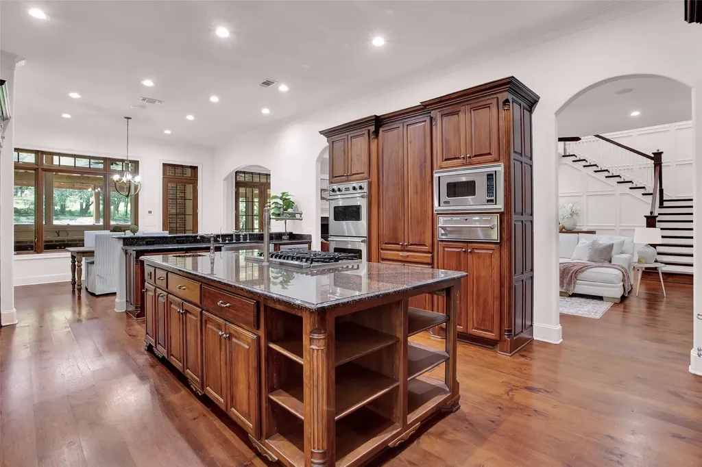 48 Summit Oaks Circle Denison TX 75020
