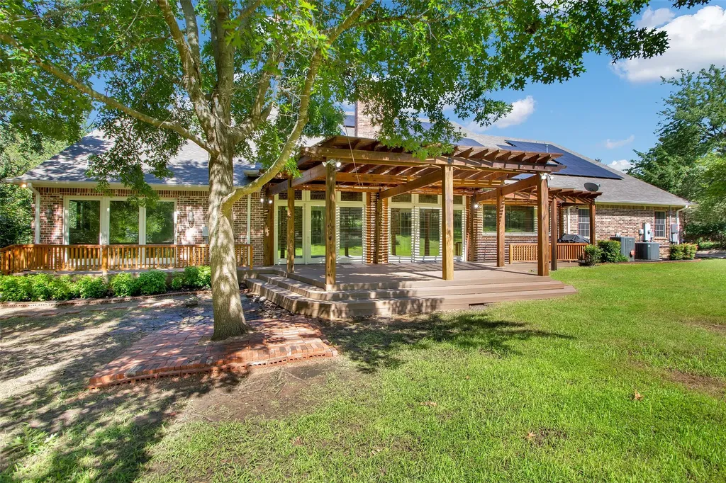 48 Summit Oaks Circle Denison TX 75020