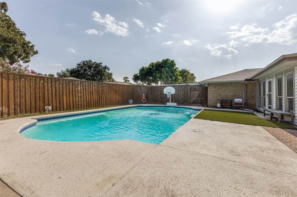 2512 Evergreen Drive Plano TX 75075