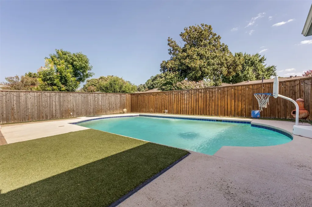 2512 Evergreen Drive Plano TX 75075