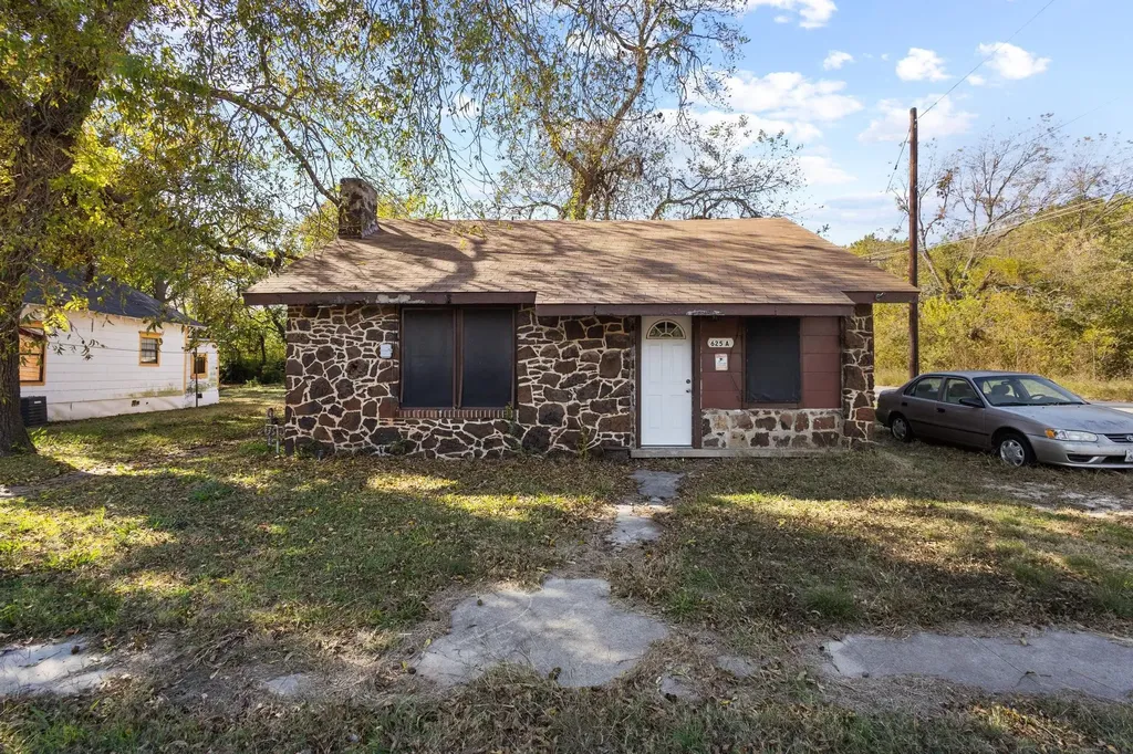 625 Denison Street Gainesville TX 76240