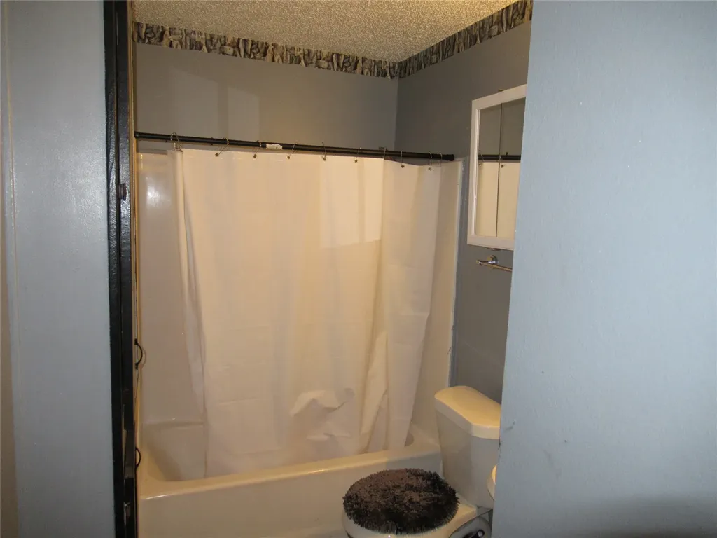 4214 3rd Street Greenville TX 75401
