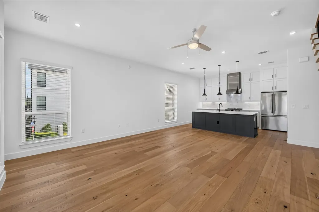 131 Thornton Street Arlington TX 76013