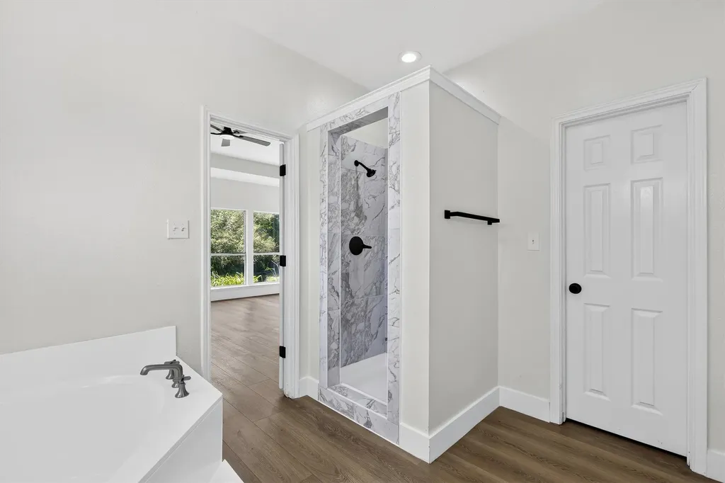 214 Pearly Top Drive Glenn Heights TX 75154