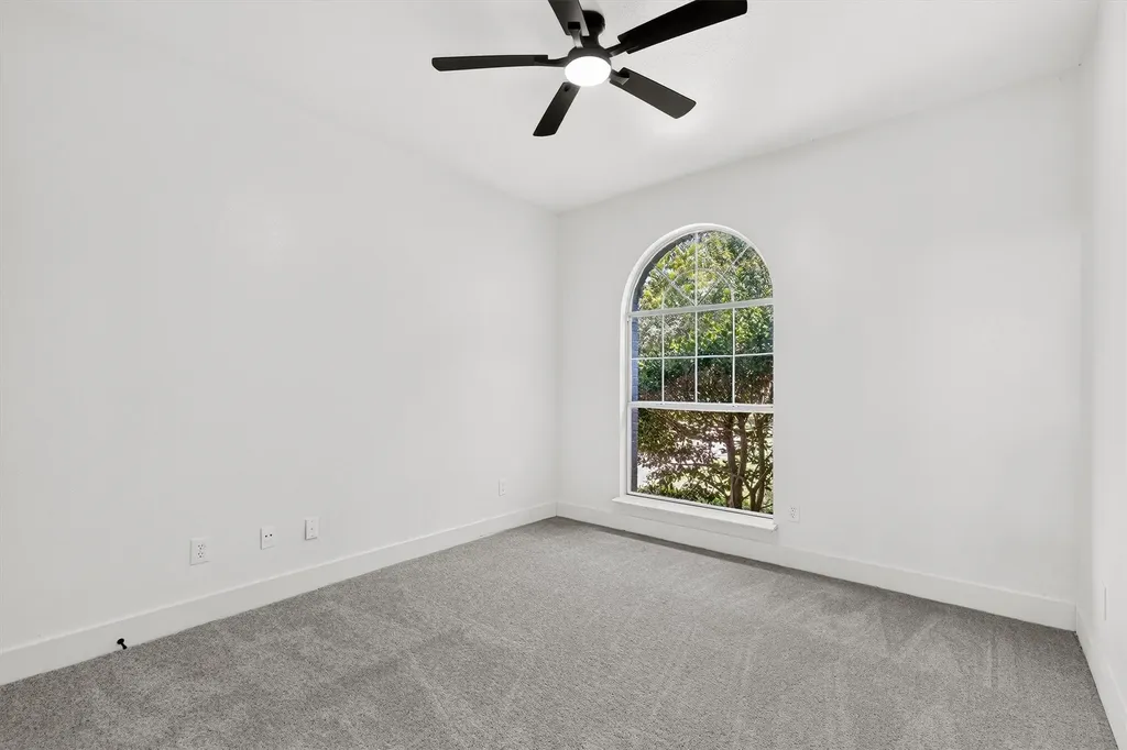 214 Pearly Top Drive Glenn Heights TX 75154