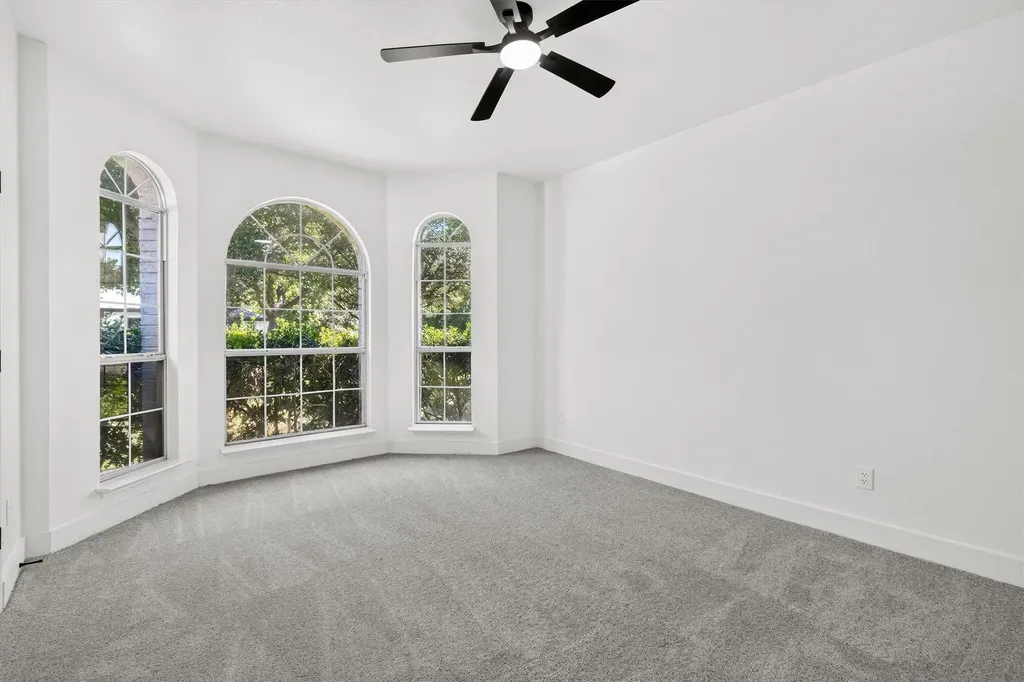 214 Pearly Top Drive Glenn Heights TX 75154