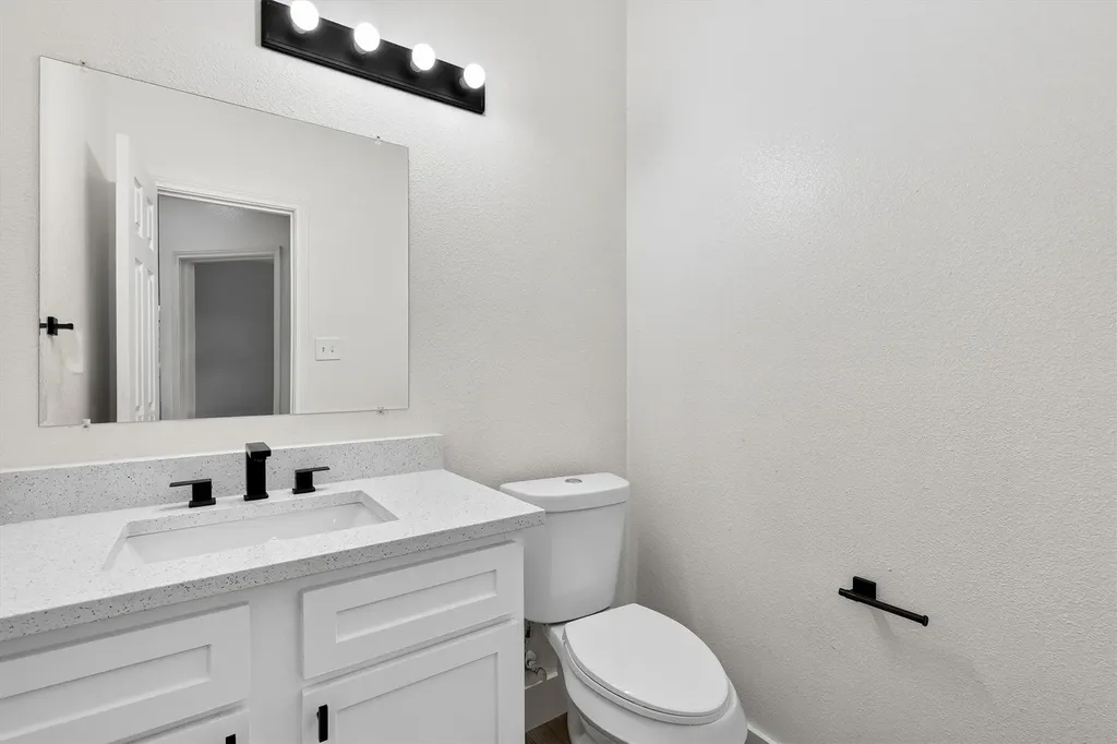 214 Pearly Top Drive Glenn Heights TX 75154