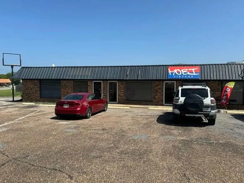 406 W Fm 120 Pottsboro TX 75076