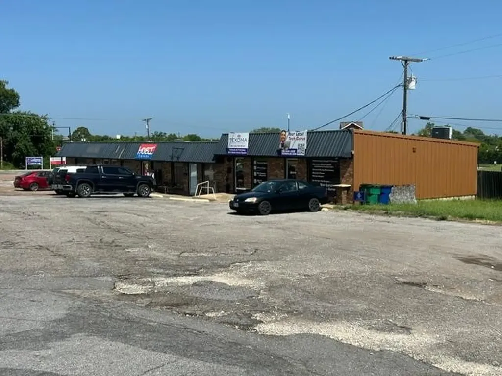 406 W Fm 120 Pottsboro TX 75076