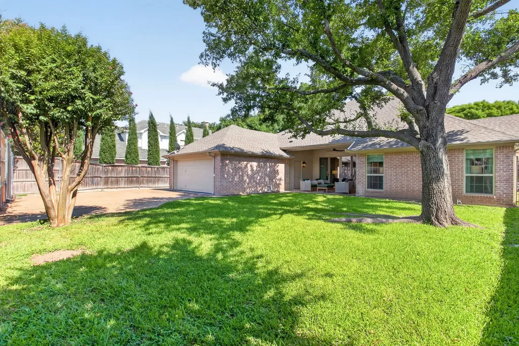 2832 Manorwood Fort Worth TX 76109
