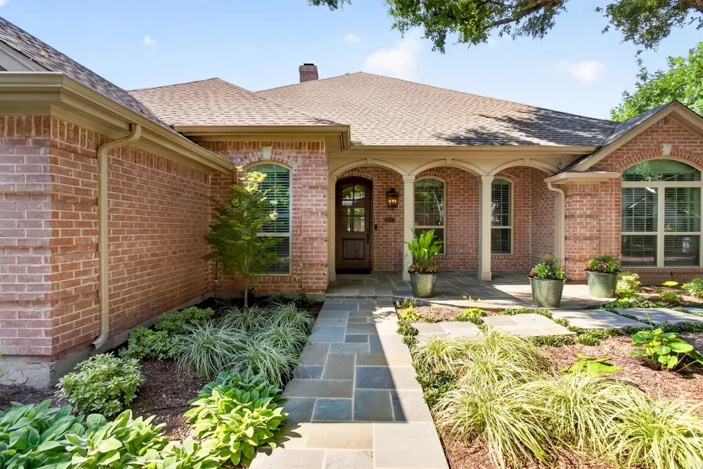 2832 Manorwood Fort Worth TX 76109