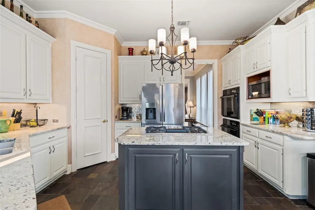 5932 Riverbend Place Fort Worth TX 76112