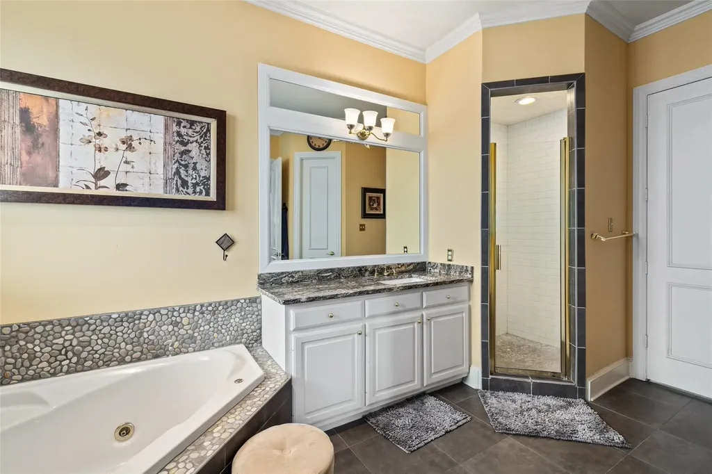 5932 Riverbend Place Fort Worth TX 76112