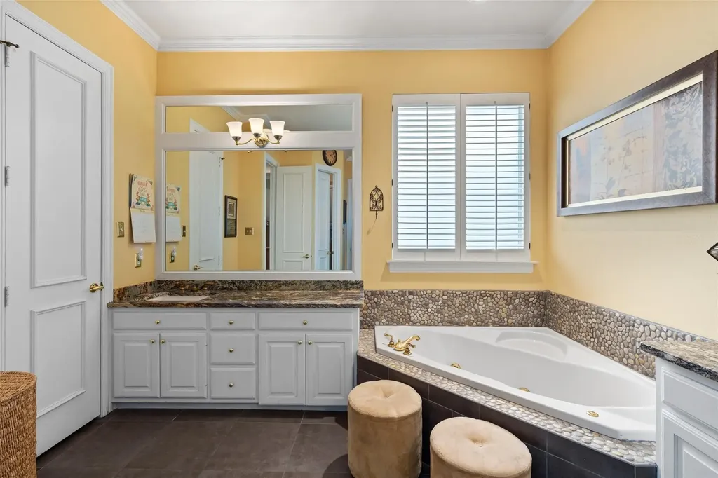 5932 Riverbend Place Fort Worth TX 76112