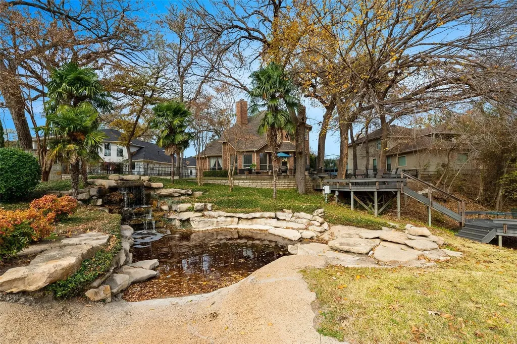5932 Riverbend Place Fort Worth TX 76112