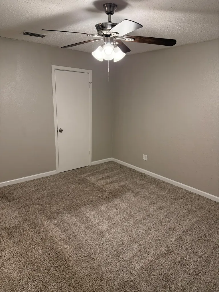 1262 Valencia Lane Lewisville TX 75067
