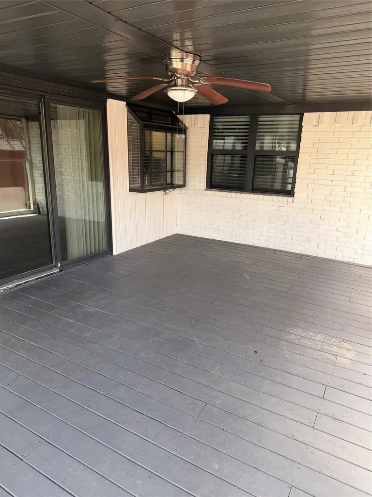 1262 Valencia Lane Lewisville TX 75067