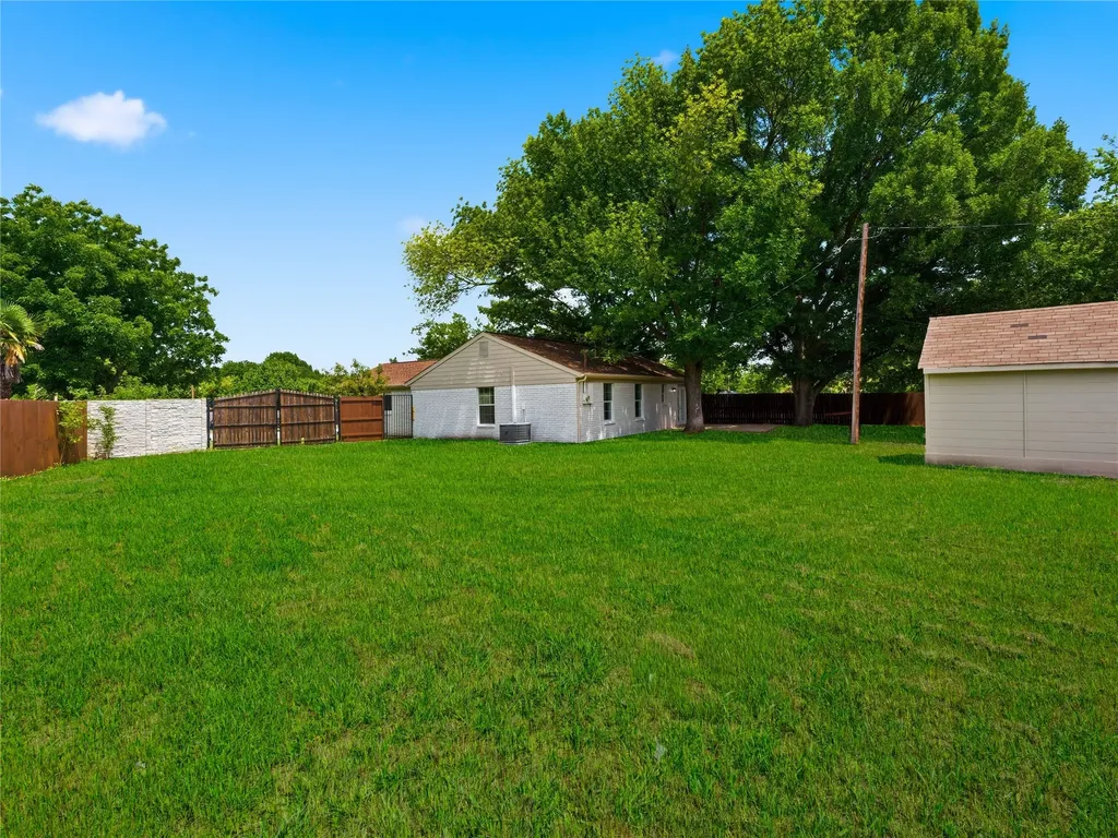 6400 Patino Court Watauga TX 76148