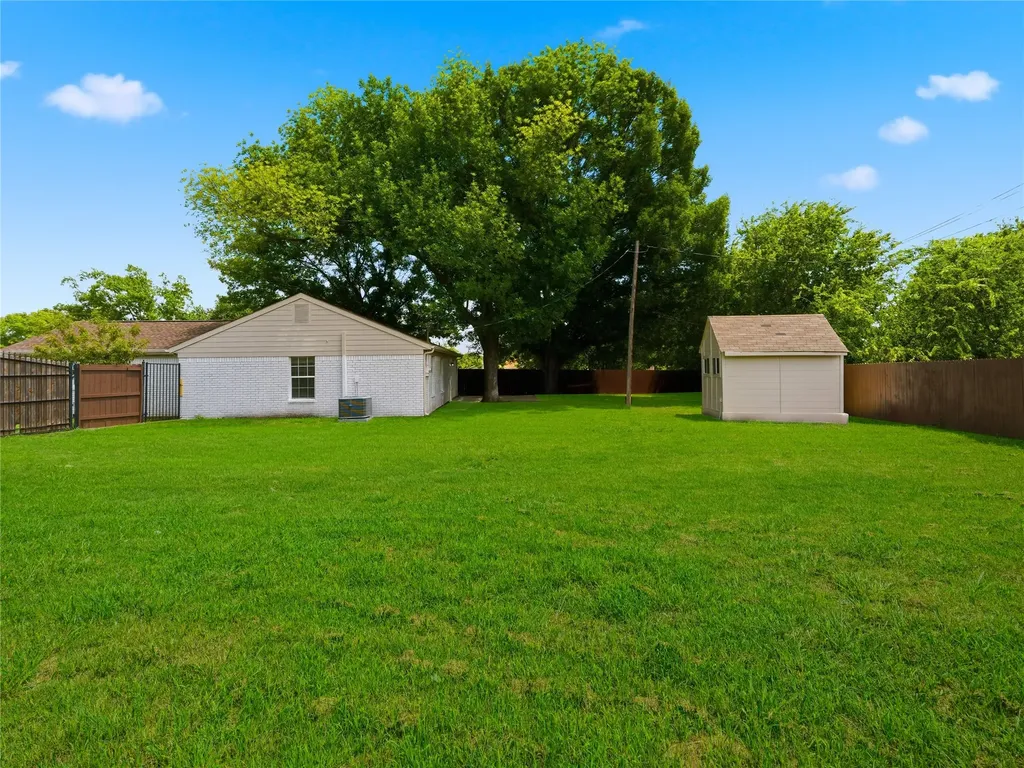 6400 Patino Court Watauga TX 76148