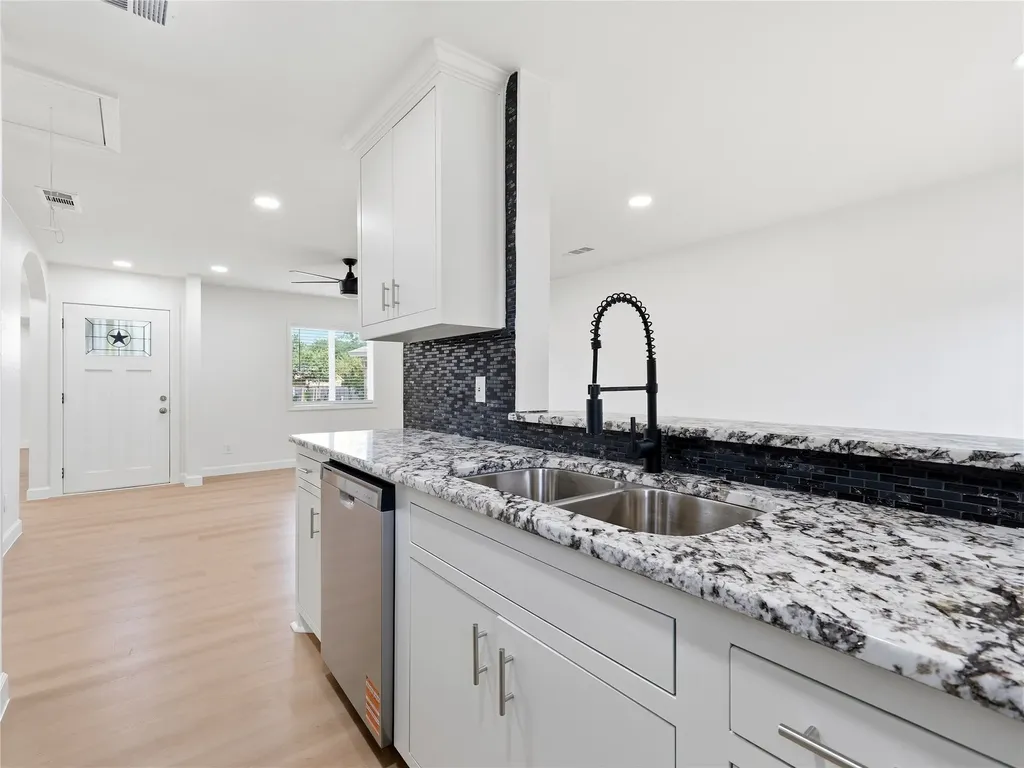 6400 Patino Court Watauga TX 76148