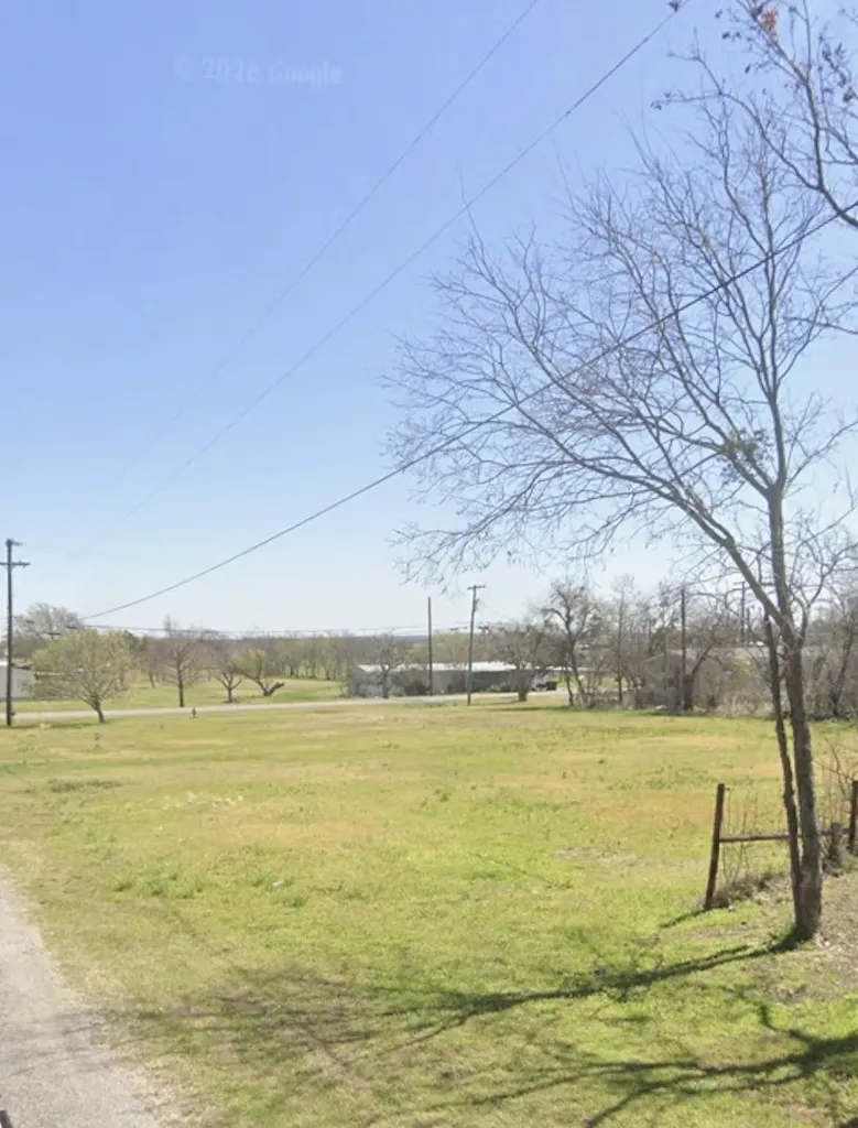 210 Mcelroy Street Southmayd TX 76273