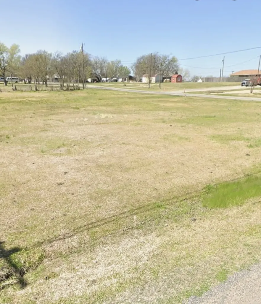 210 Mcelroy Street Southmayd TX 76273