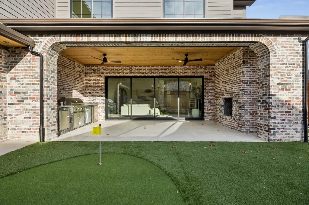 6860 Southridge Drive Dallas TX 75214