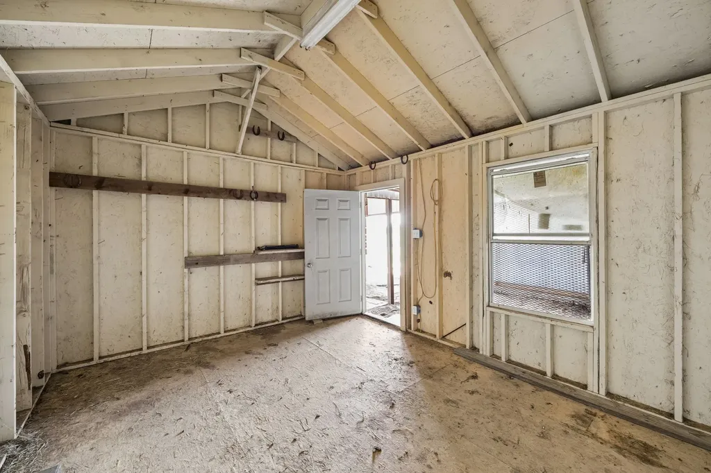 14221 County Road 545 Nevada TX 75173