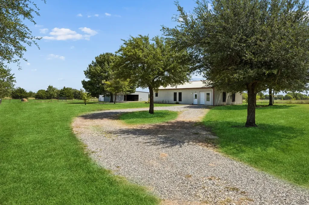 14221 County Road 545 Nevada TX 75173
