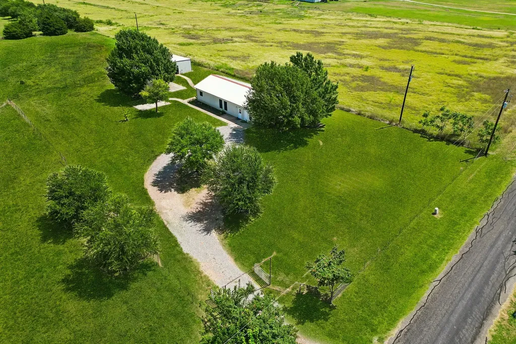 14221 County Road 545 Nevada TX 75173