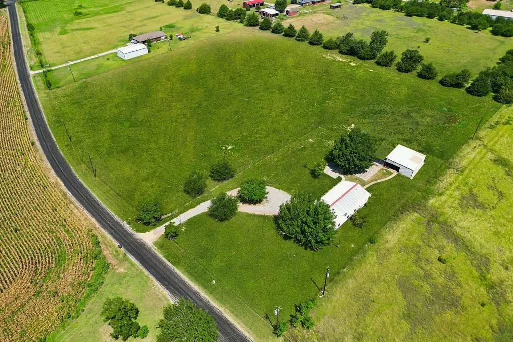 14221 County Road 545 Nevada TX 75173