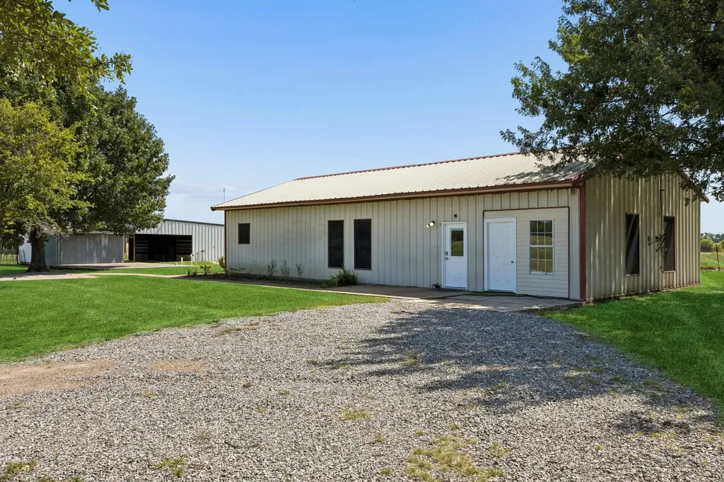 14221 County Road 545 Nevada TX 75173