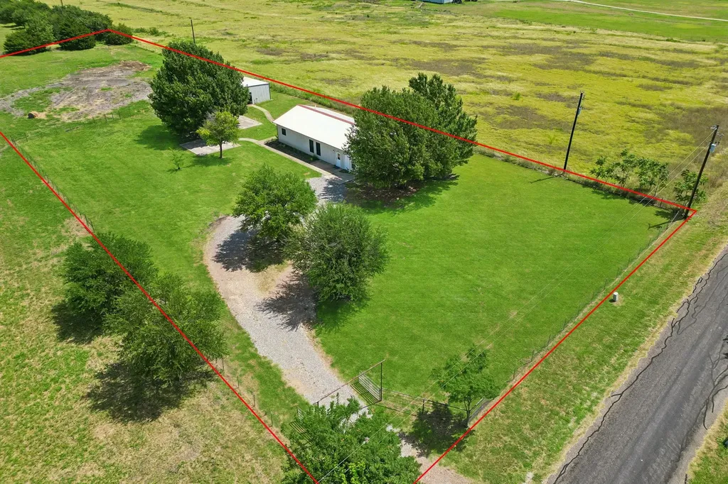 14221 County Road 545 Nevada TX 75173
